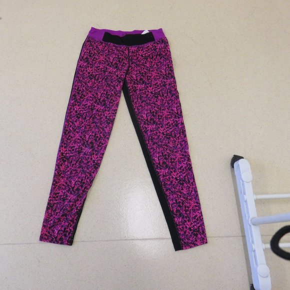 XL CHAMPION LEGGINGS / BLK & Hot PNK/GENTLY WORN - Picture 4 of 5